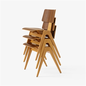 &Tradition Daystak Side Chair RD1, Bok & Valnöt - sett staplade ihop